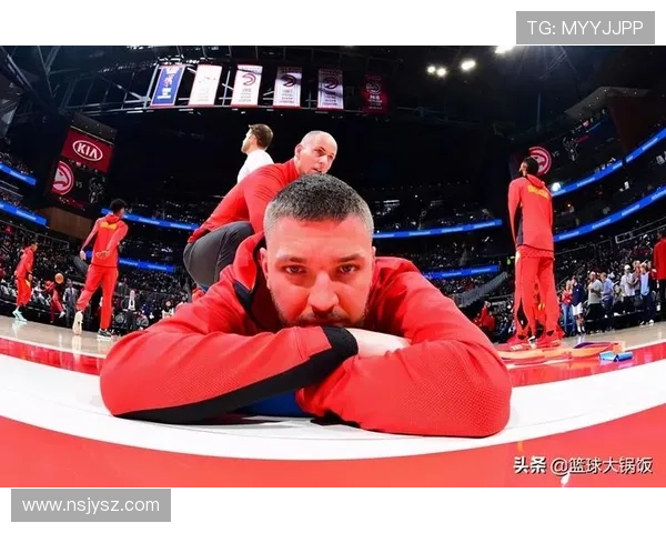 阿根廷足球球星女友曝光 两人甜蜜互动引发网友热议